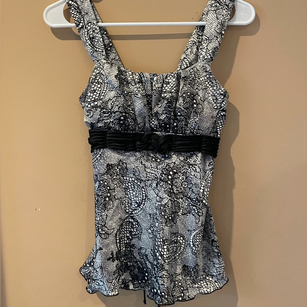 🚫🚫SOLD🚫🚫Iz Byer Cami 😍